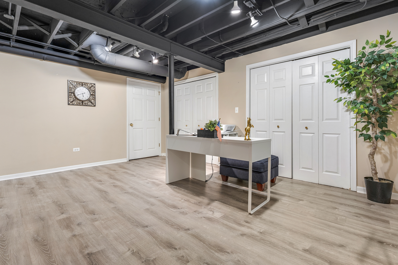 1437 WHITMAN Court, Schaumburg, IL 60173