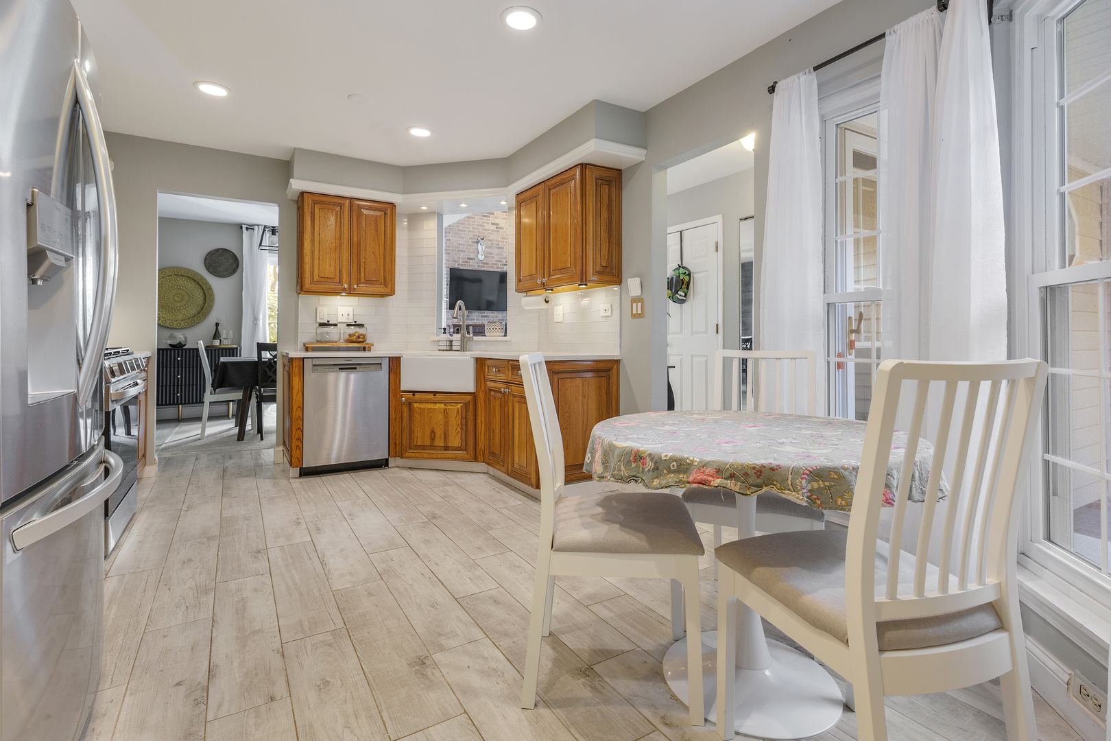 1437 WHITMAN Court, Schaumburg, IL 60173