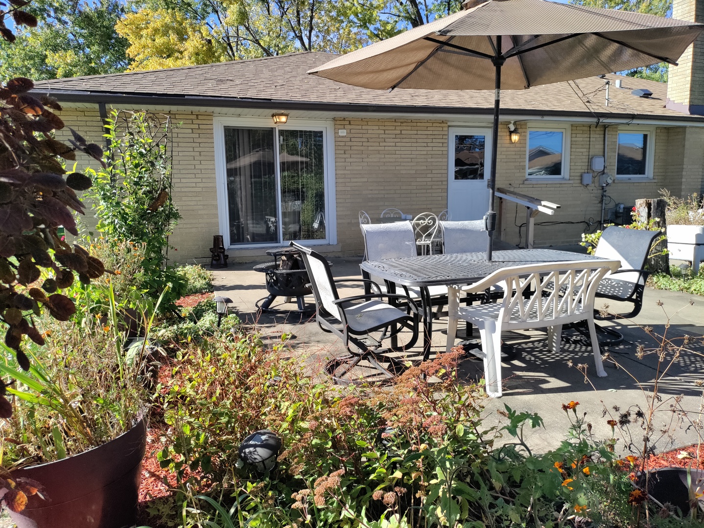 9137 S 88 Avenue, Hickory Hills, IL 60457