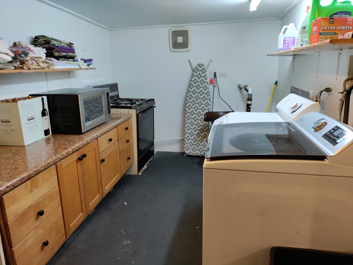 9137 S 88 Avenue, Hickory Hills, IL 60457