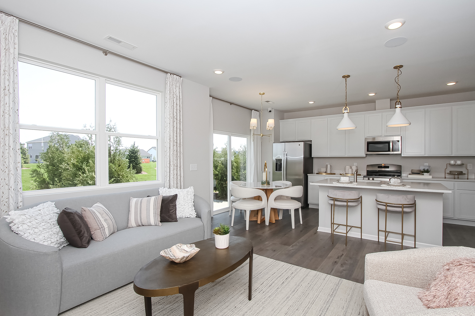 403 Comstock Road, South Elgin, IL 60177