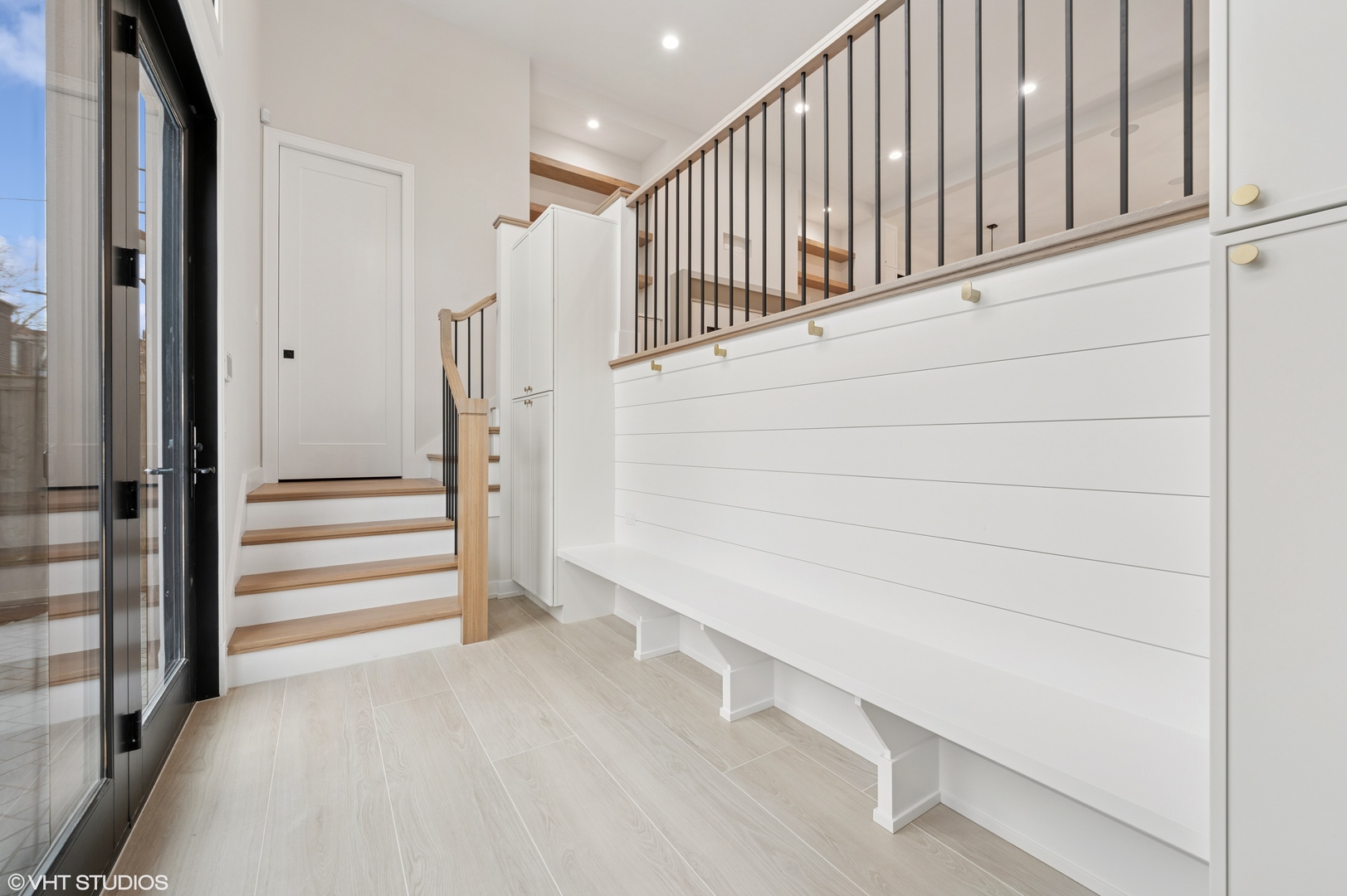 3920 N Bell Avenue, Chicago, IL 60618