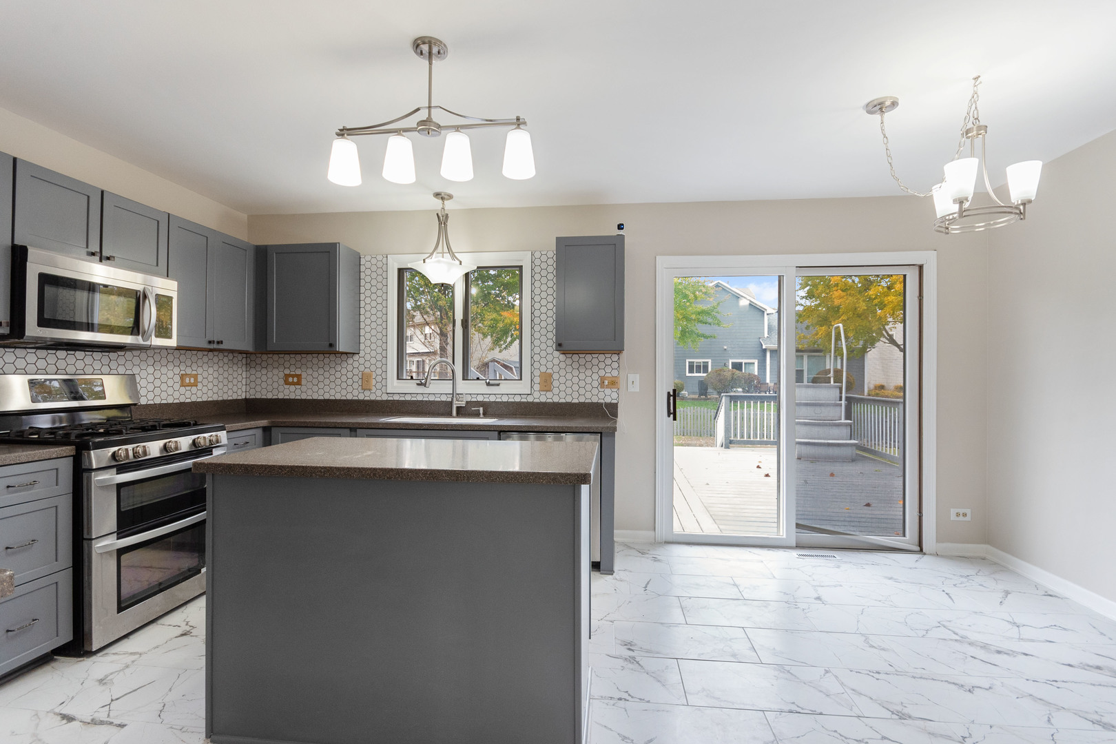 427 Bradford Place, Bolingbrook, IL 60490