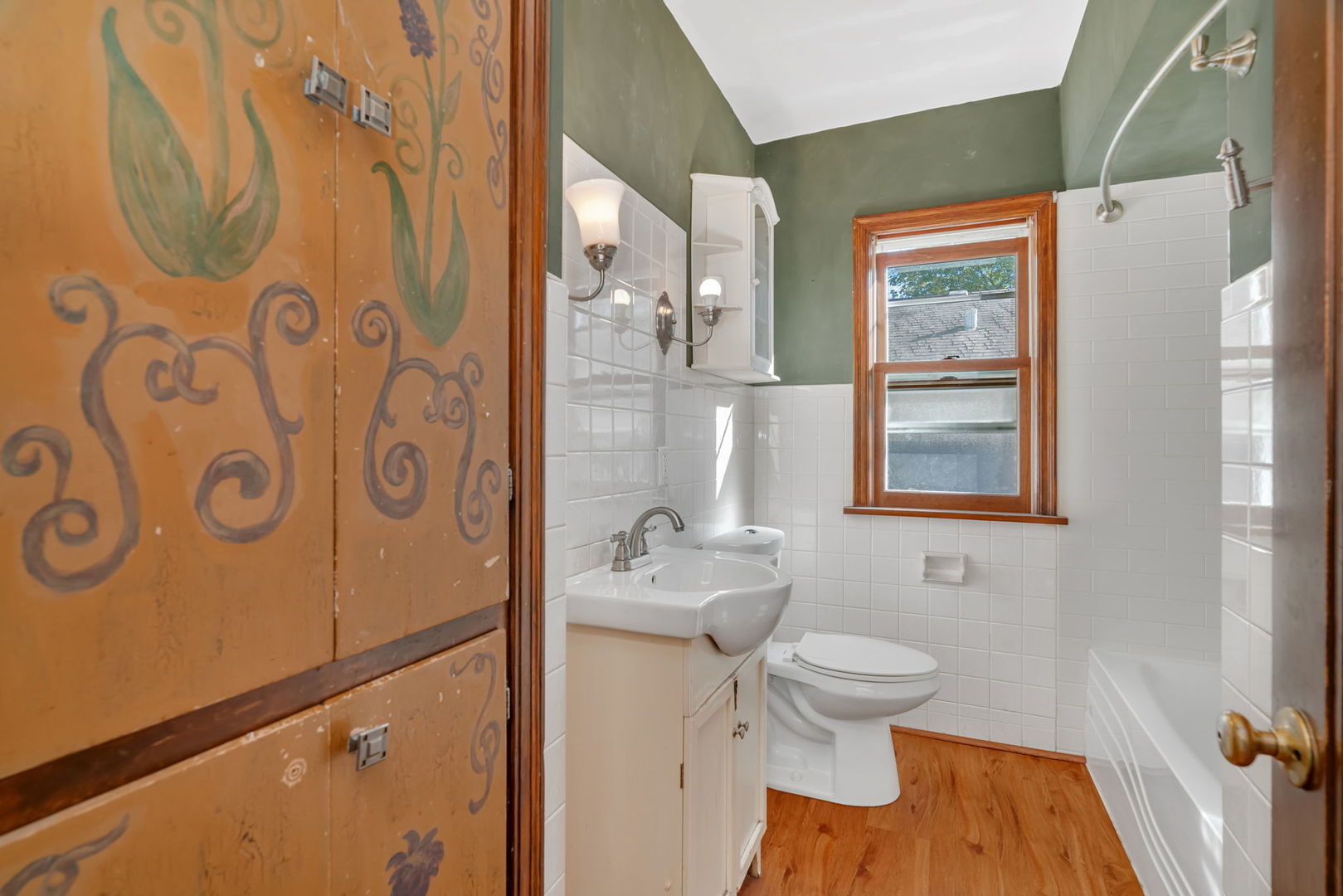 2522 Indiana Avenue, Lansing, IL 60438