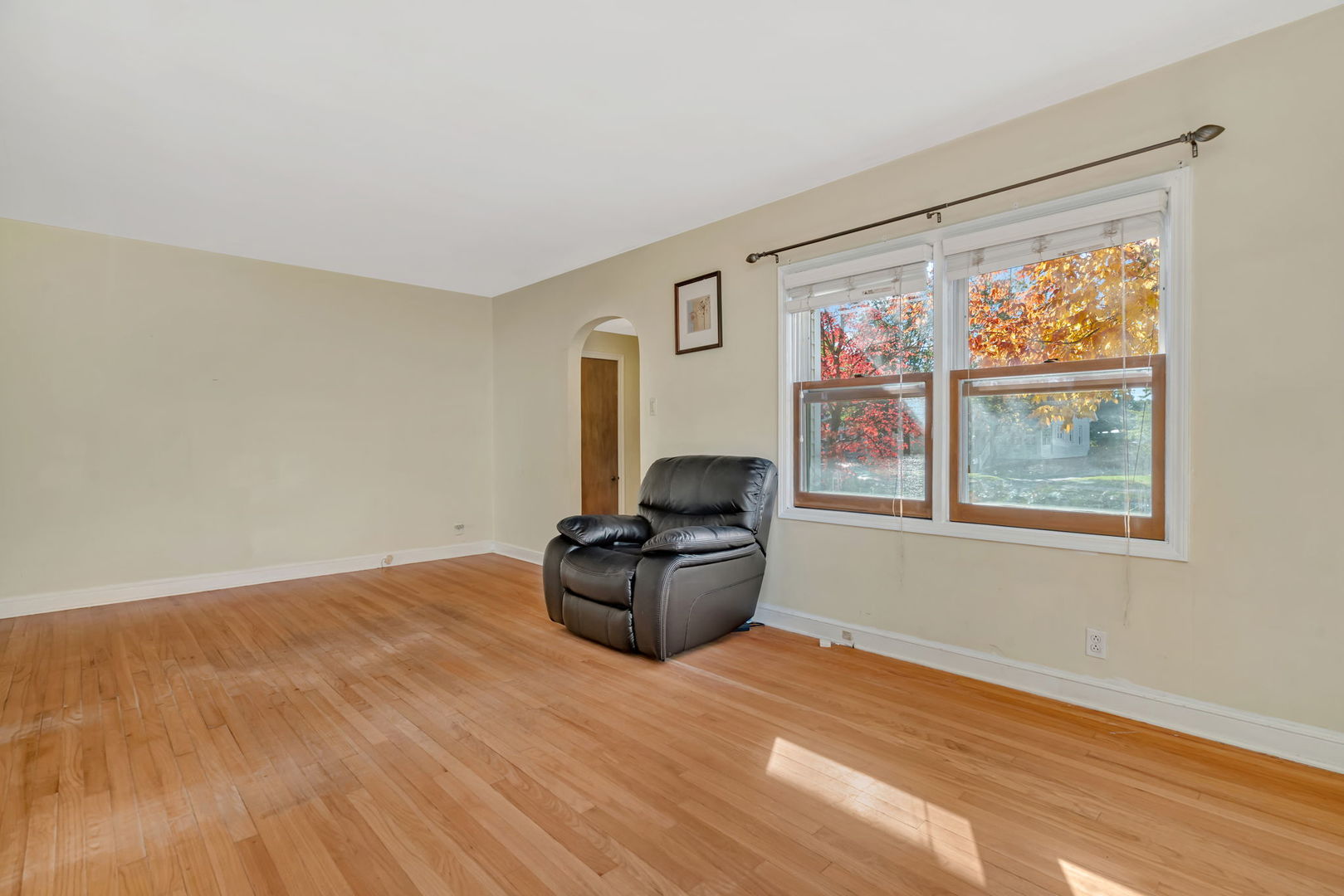 2522 Indiana Avenue, Lansing, IL 60438