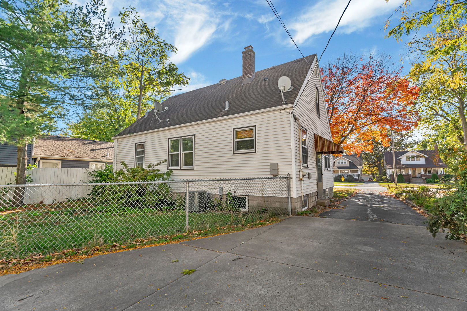 2522 Indiana Avenue, Lansing, IL 60438