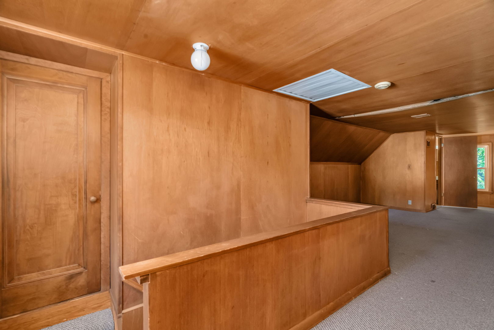 2522 Indiana Avenue, Lansing, IL 60438