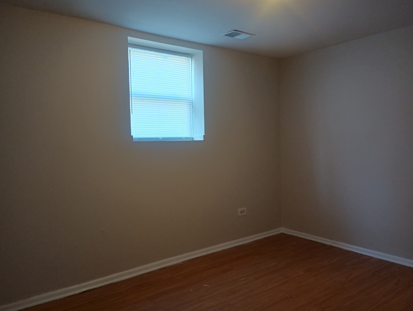 22223 Navaho Avenue, Sauk Village, IL 60411