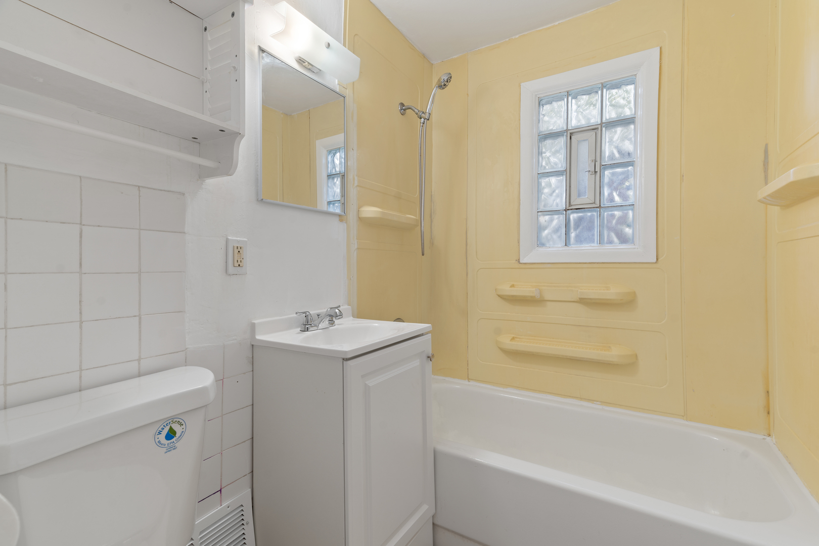 1611 19th Street, Zion, IL 60099