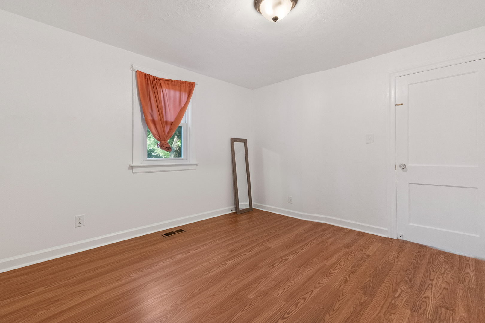 1611 19th Street, Zion, IL 60099