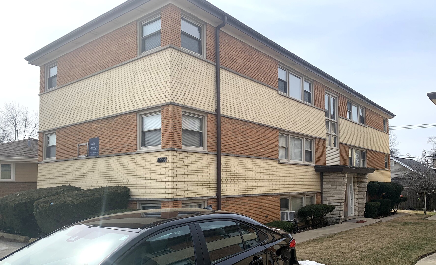 7538 WAUKEGAN Road #1-W, Niles, IL 60714