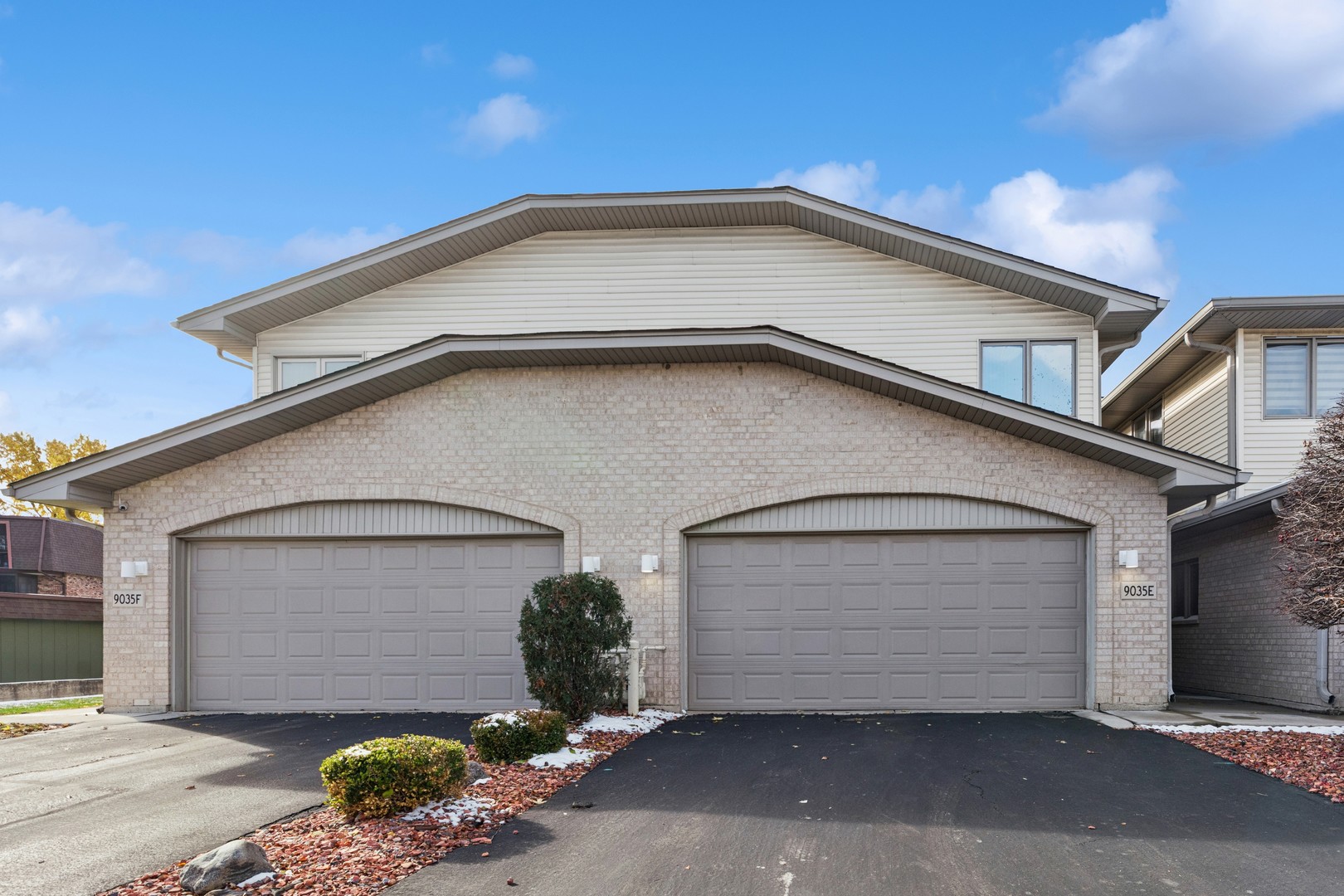 9035 W 111th Street #E, Palos Hills, IL 60465