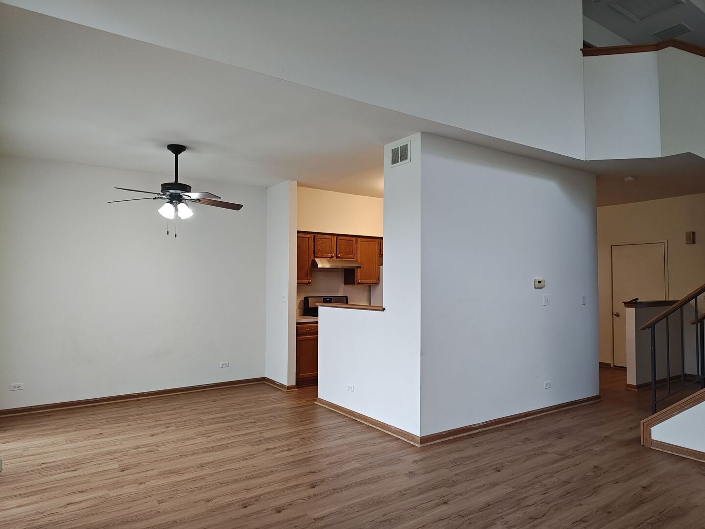 283 Camel Bend Court, Schaumburg, IL 60194