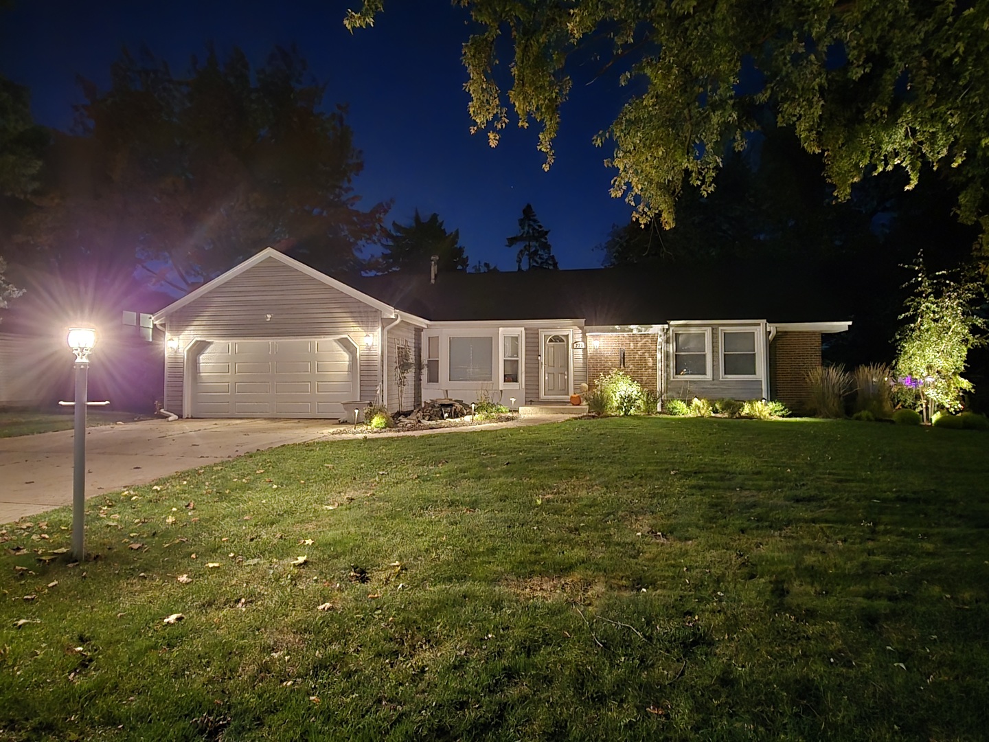 332 El Paso Lane, Carol Stream, IL 60188