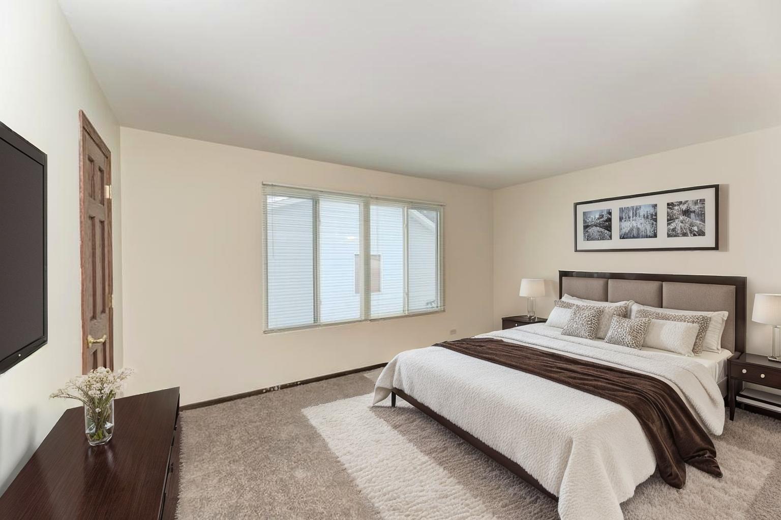 870 Longford Drive, Roselle, IL 60172