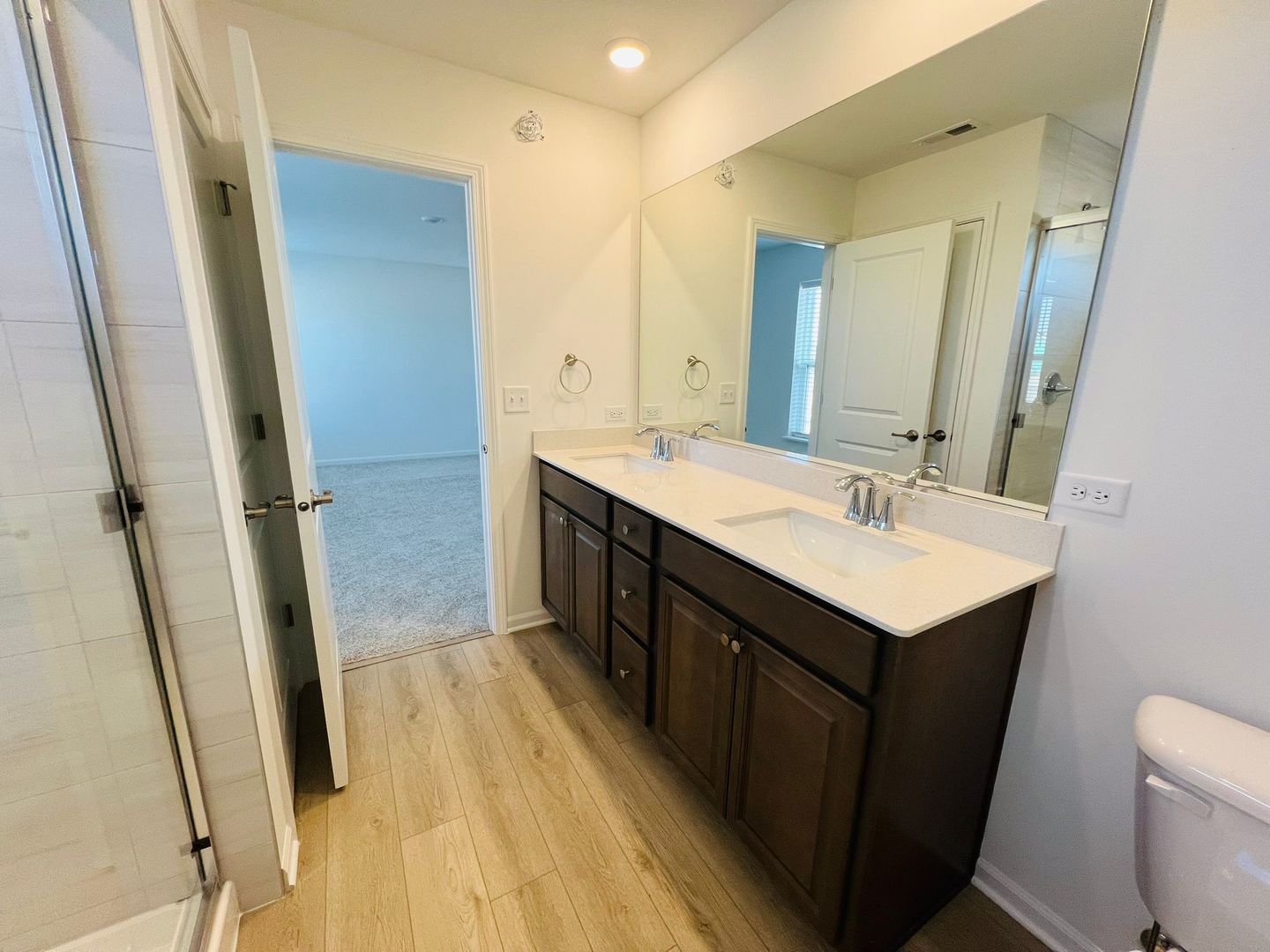 128 Henderson Street, Oswego, IL 60543