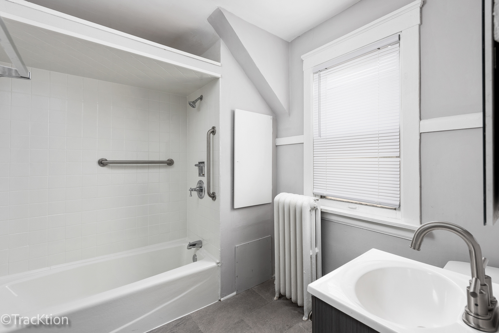 6733 31 Street, Berwyn, IL 60402