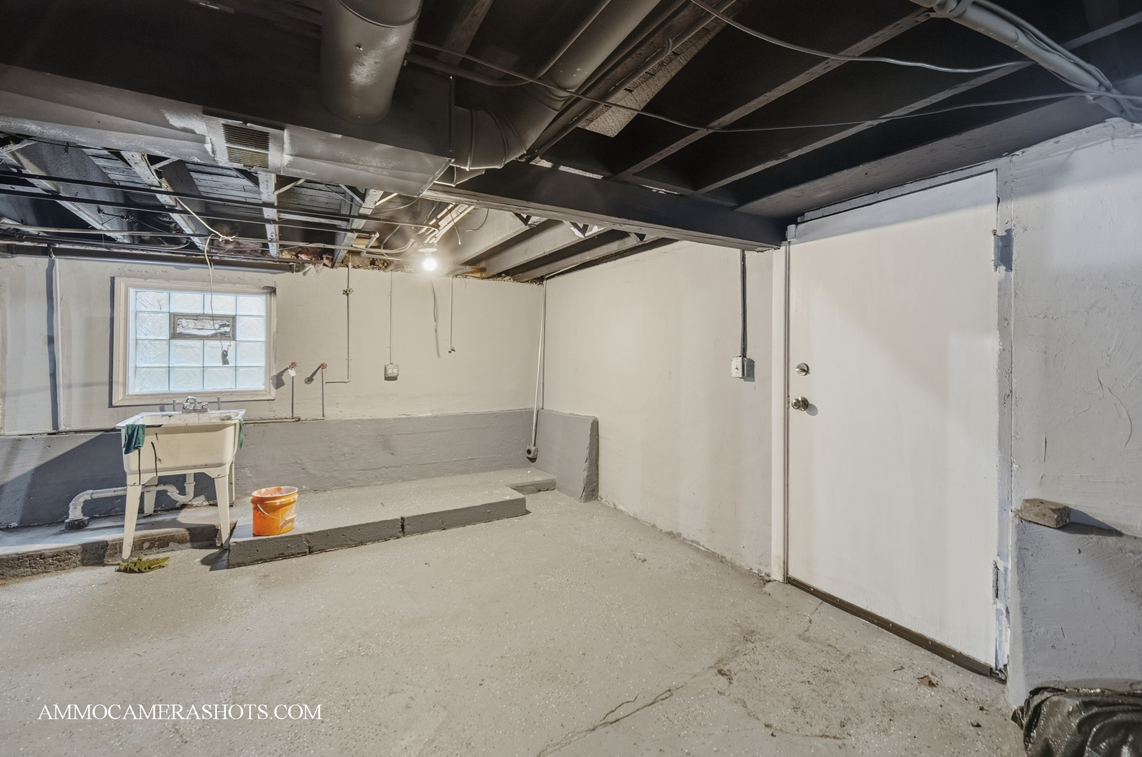 9342 S Crandon Avenue, Chicago, IL 60617