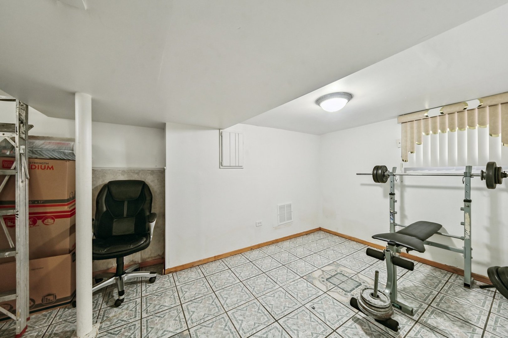 5536 S Normandy Avenue, Chicago, IL 60638