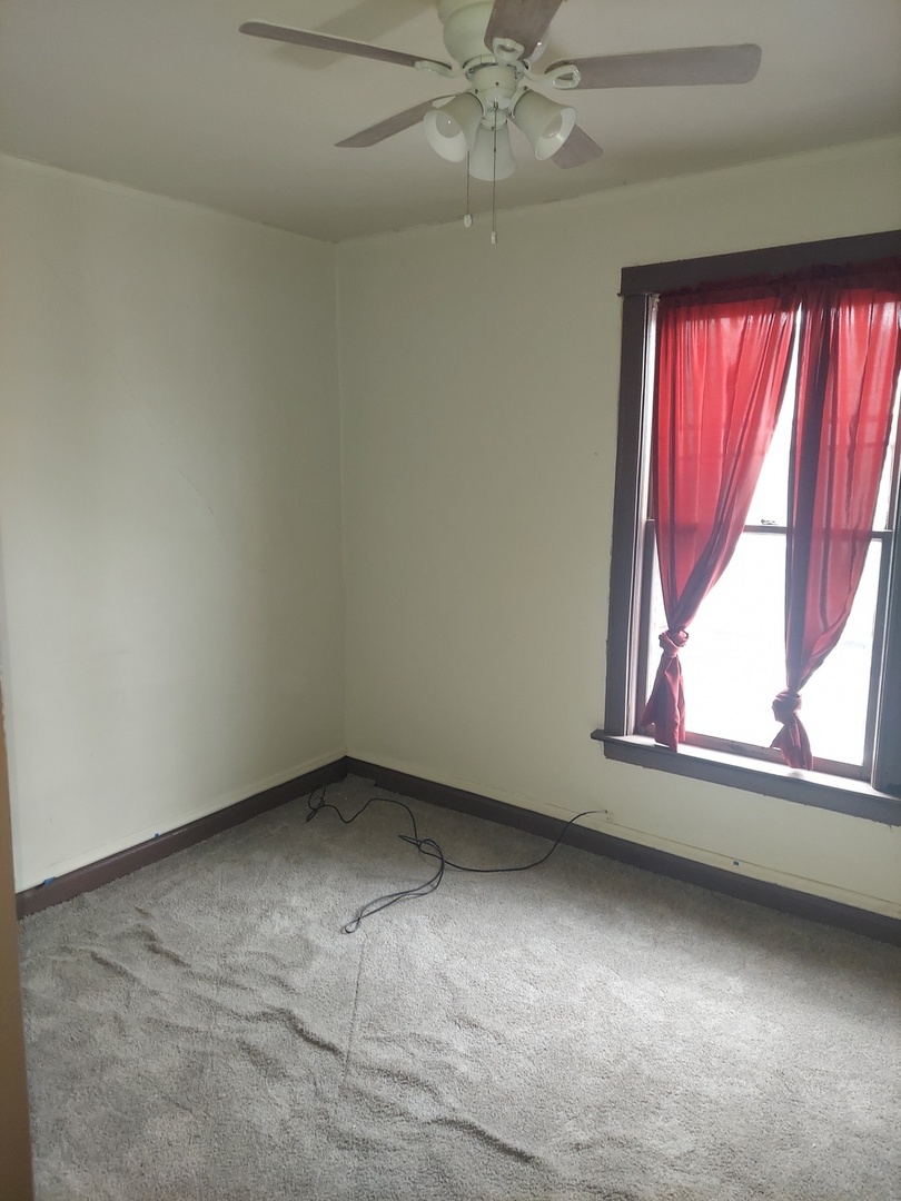 6221 S Campbell Avenue, Chicago, IL 60629