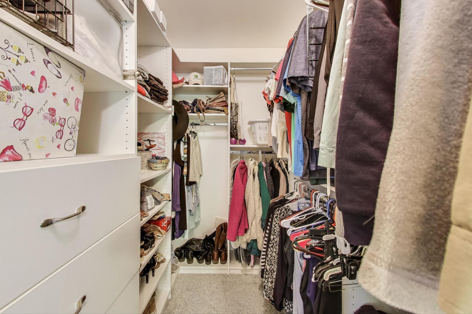 368 Southbury Court #D2, Schaumburg, IL 60193