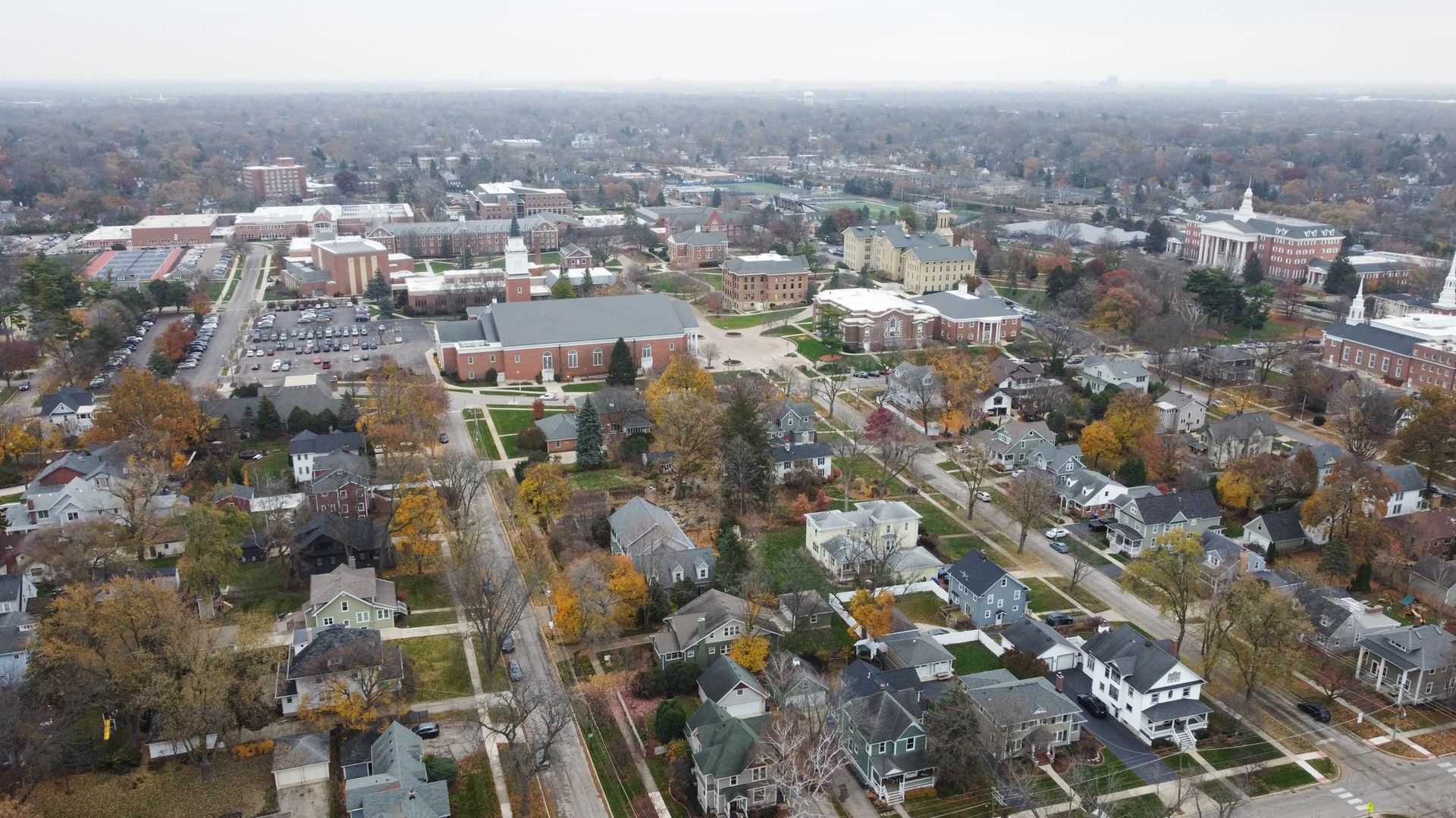 312 E Lincoln Avenue, Wheaton, IL 60187