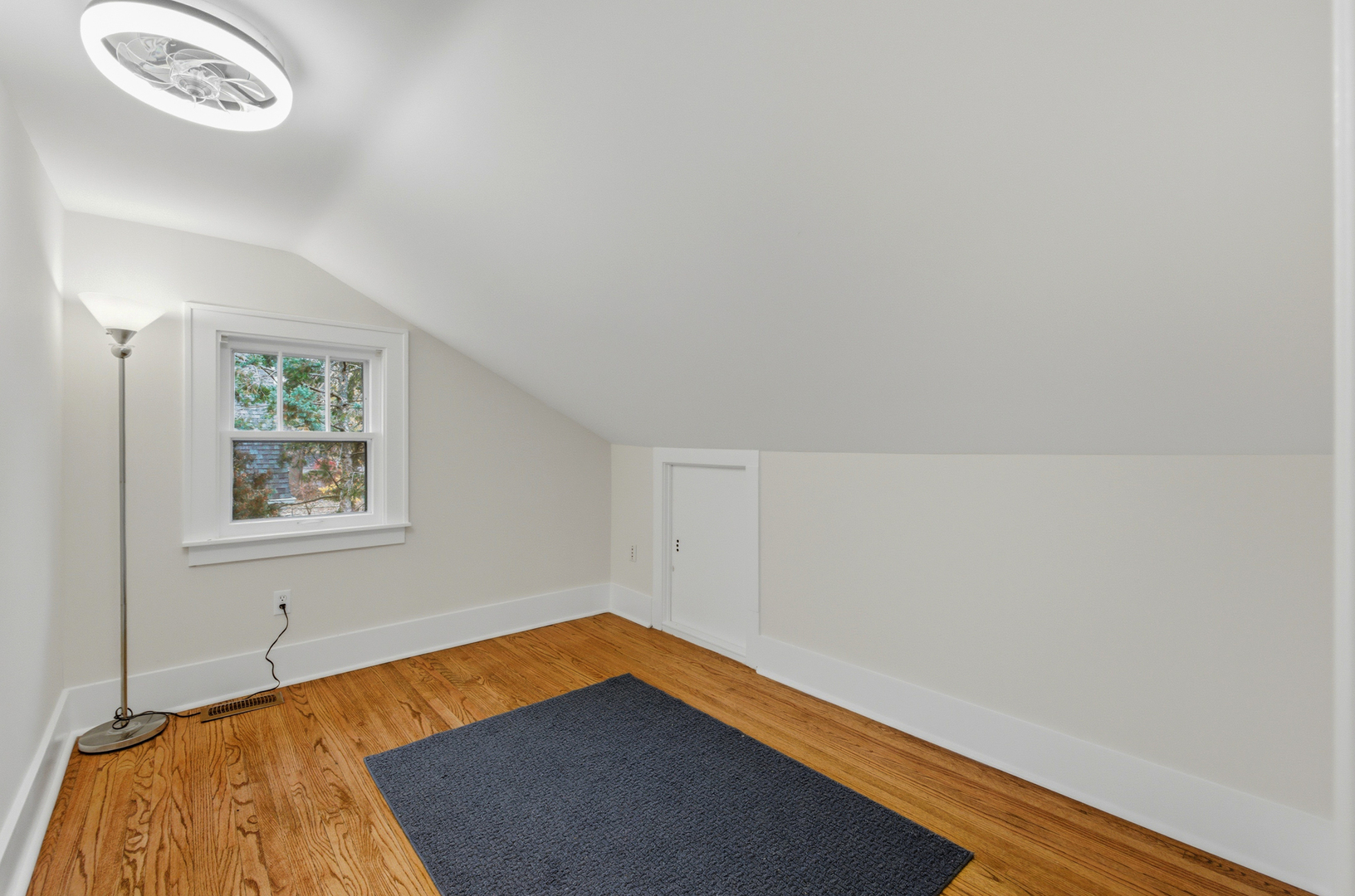 312 E Lincoln Avenue, Wheaton, IL 60187