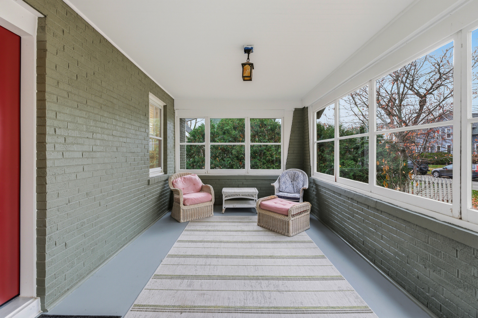 312 E Lincoln Avenue, Wheaton, IL 60187