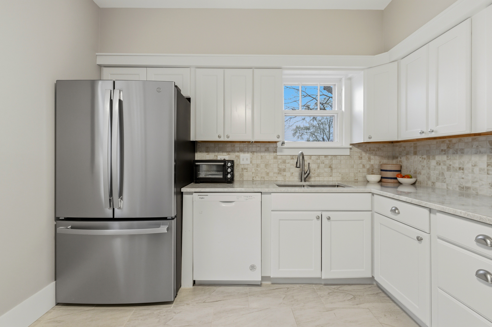 312 E Lincoln Avenue, Wheaton, IL 60187