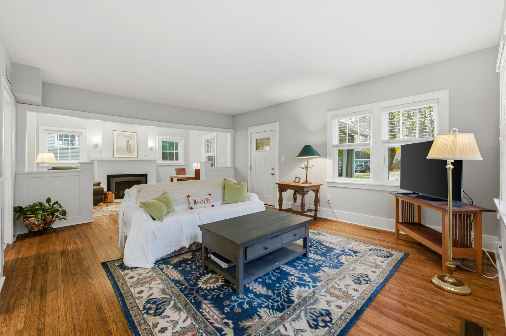 312 E Lincoln Avenue, Wheaton, IL 60187