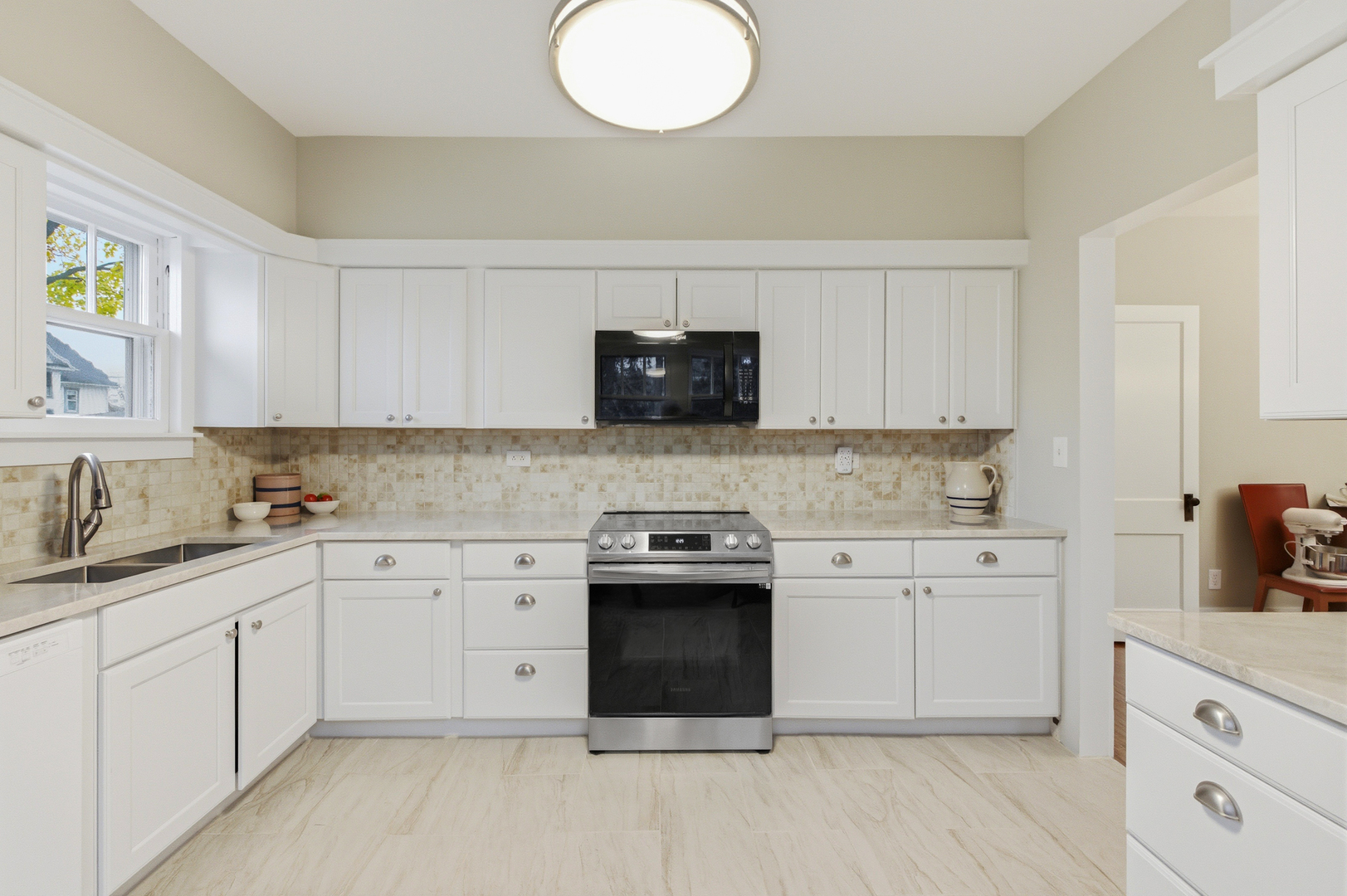 312 E Lincoln Avenue, Wheaton, IL 60187