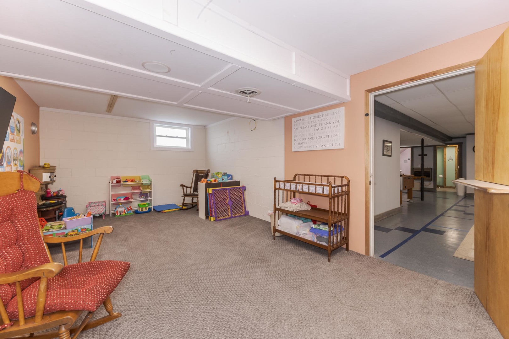 13895 1st Street, Pekin, IL 61554