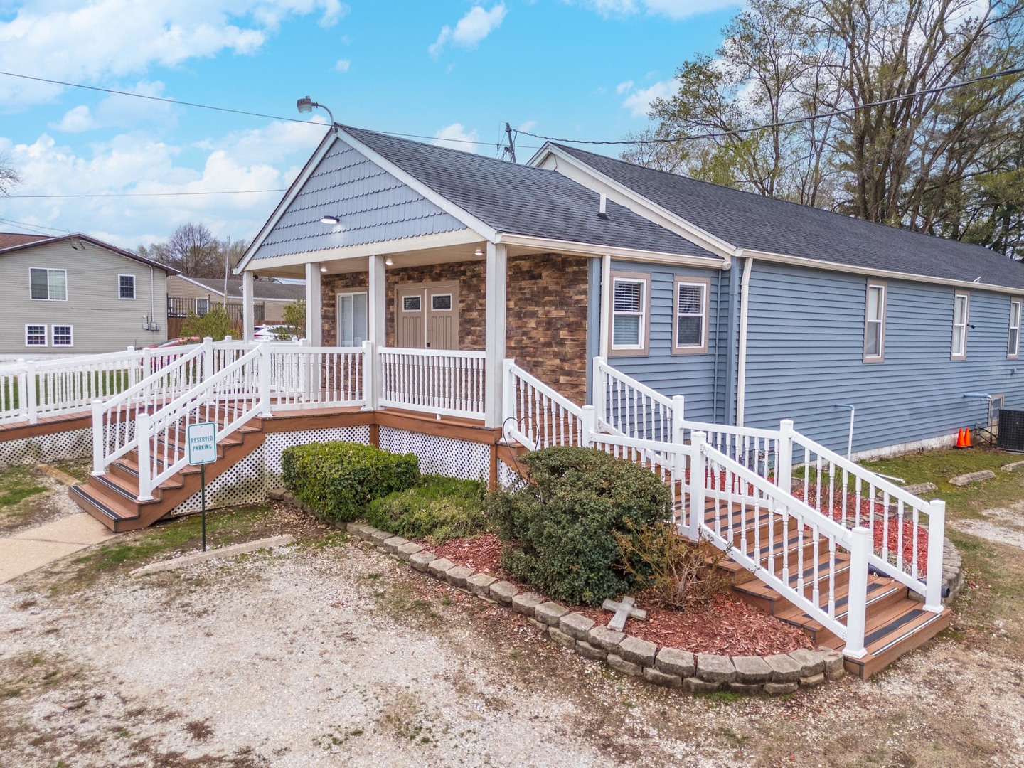 13895 1st Street, Pekin, IL 61554