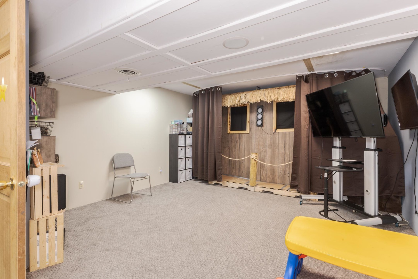 13895 1st Street, Pekin, IL 61554