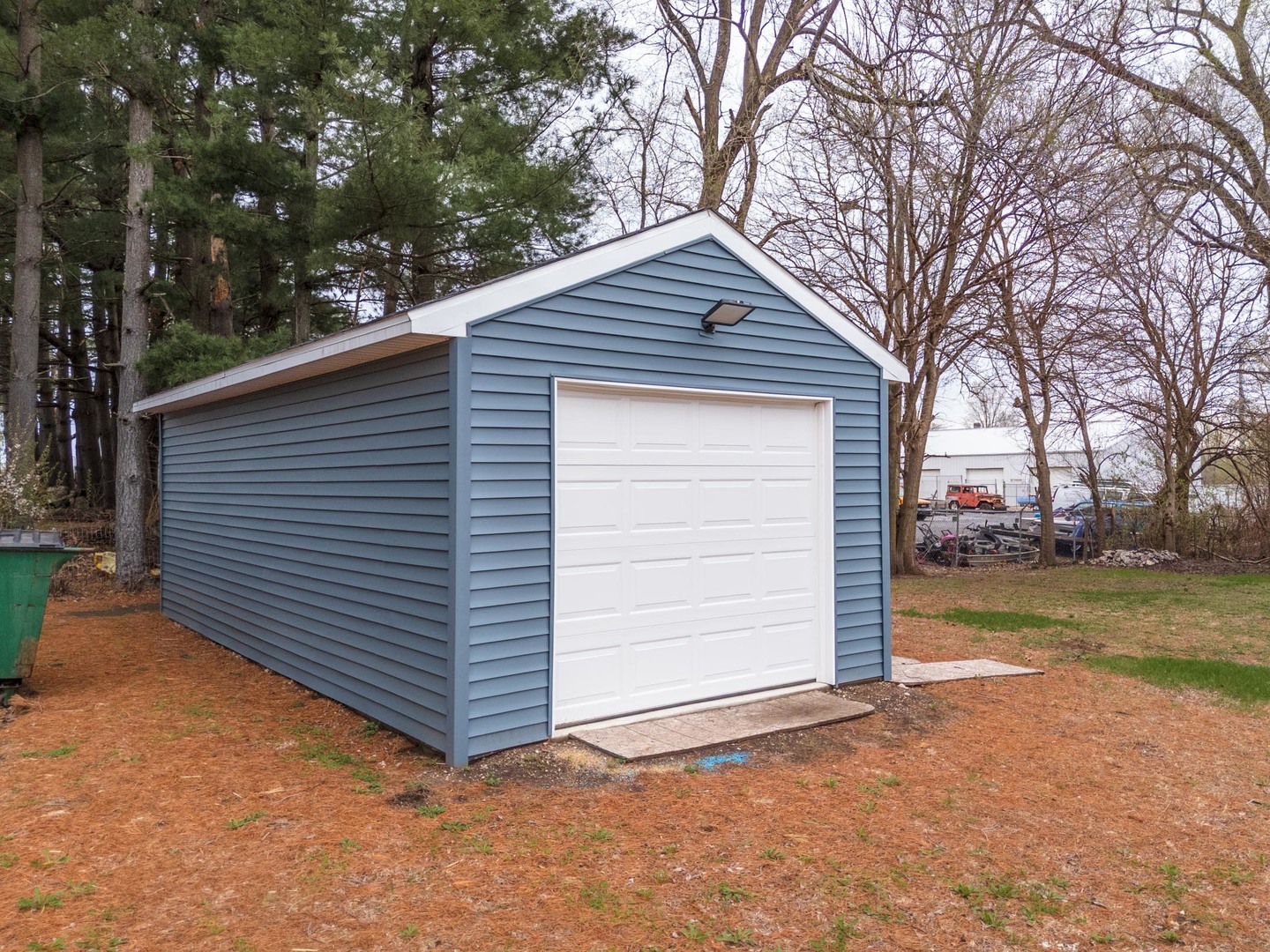 13895 1st Street, Pekin, IL 61554