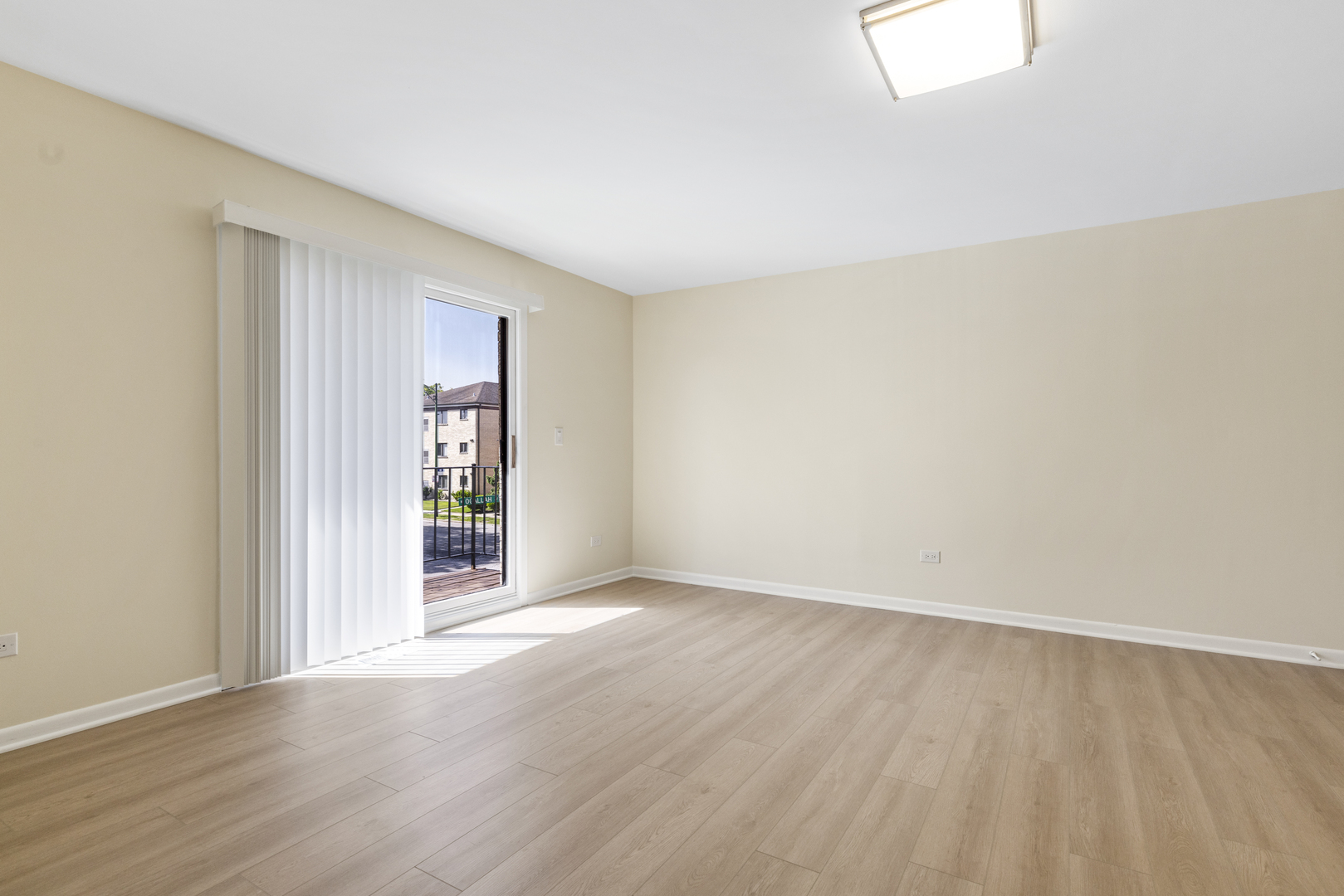 6617 N Northwest Highway #3, Chicago, IL 60631