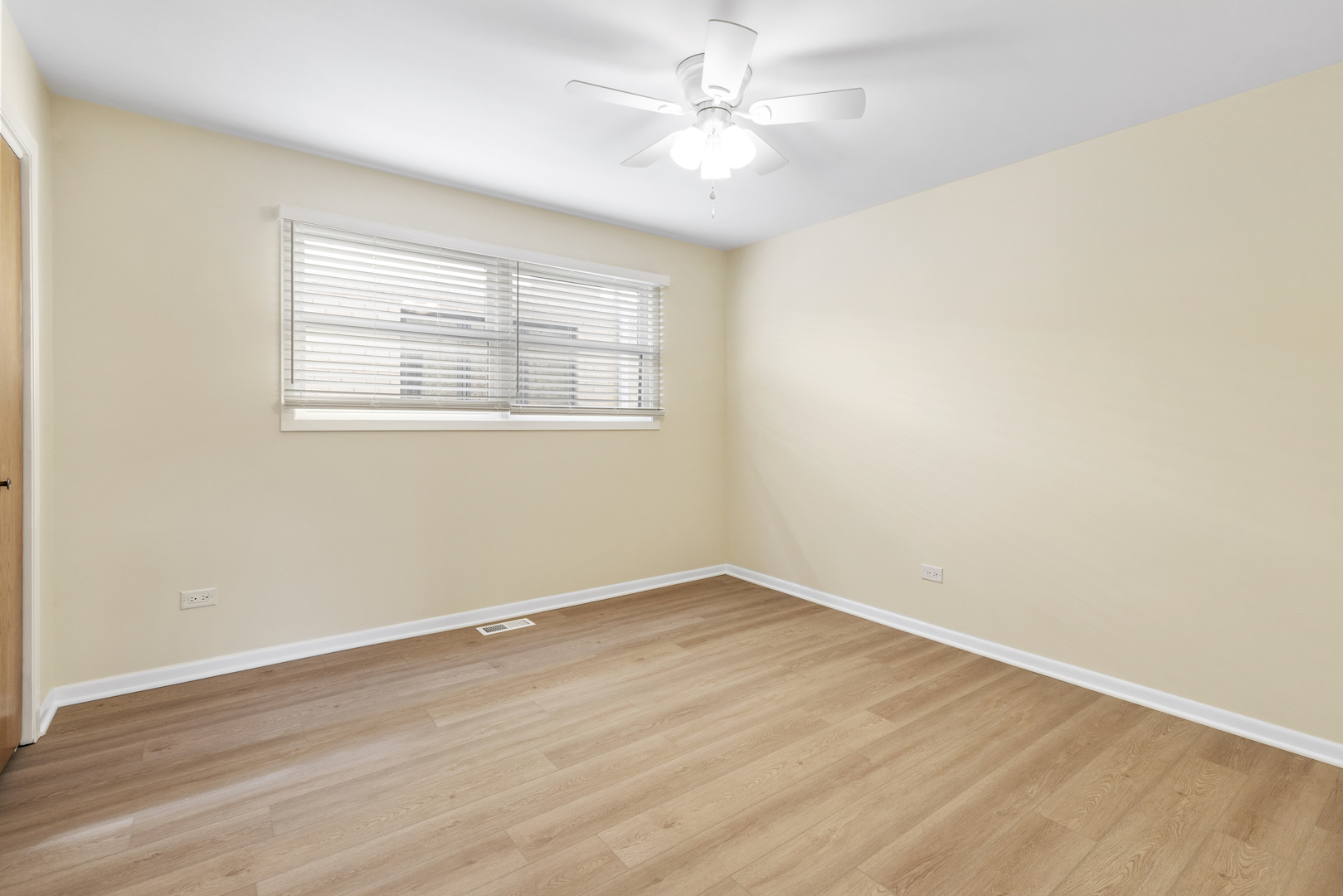 6617 N Northwest Highway #3, Chicago, IL 60631