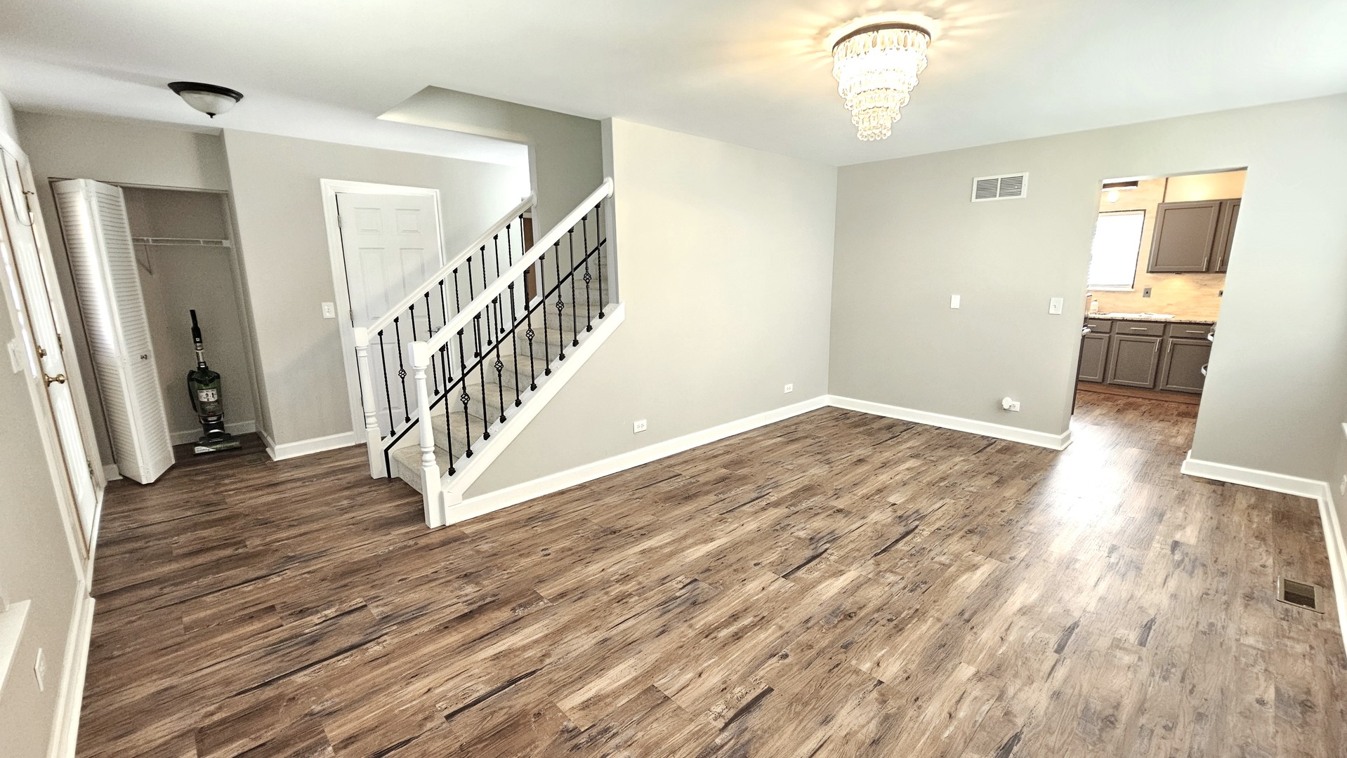 3812 Landings Road, Joliet, IL 60431