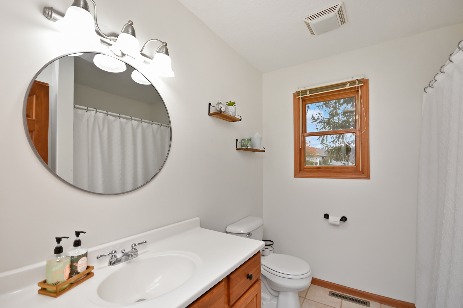 1108 Gehant Court, Rochelle, IL 61068