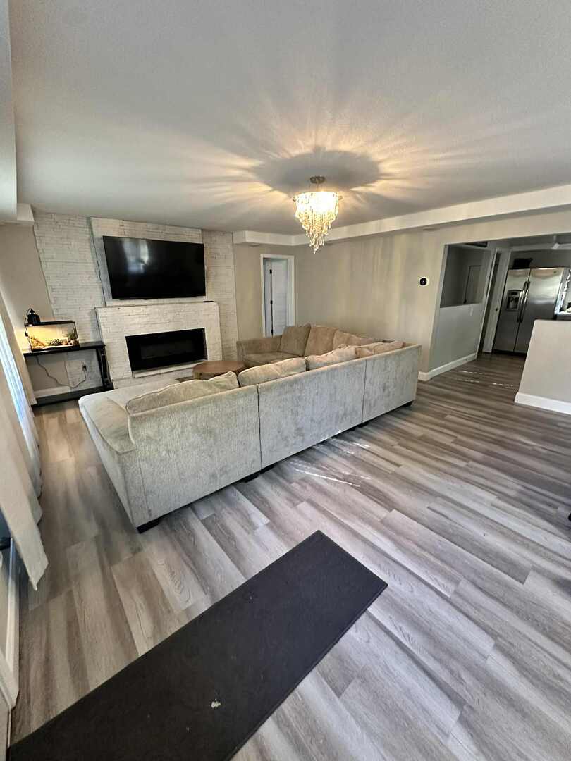 2407 Gideon Avenue, Zion, IL 60099