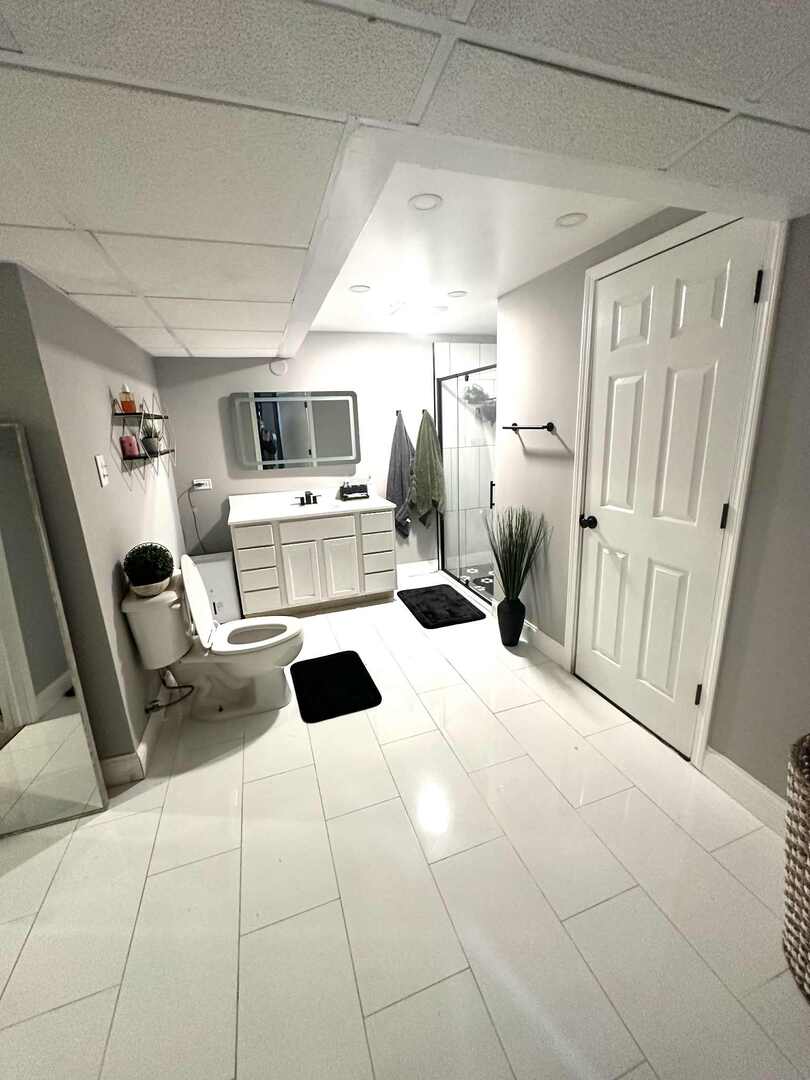 2407 Gideon Avenue, Zion, IL 60099