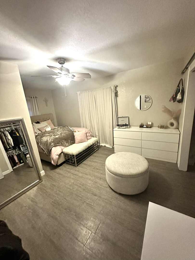 2407 Gideon Avenue, Zion, IL 60099