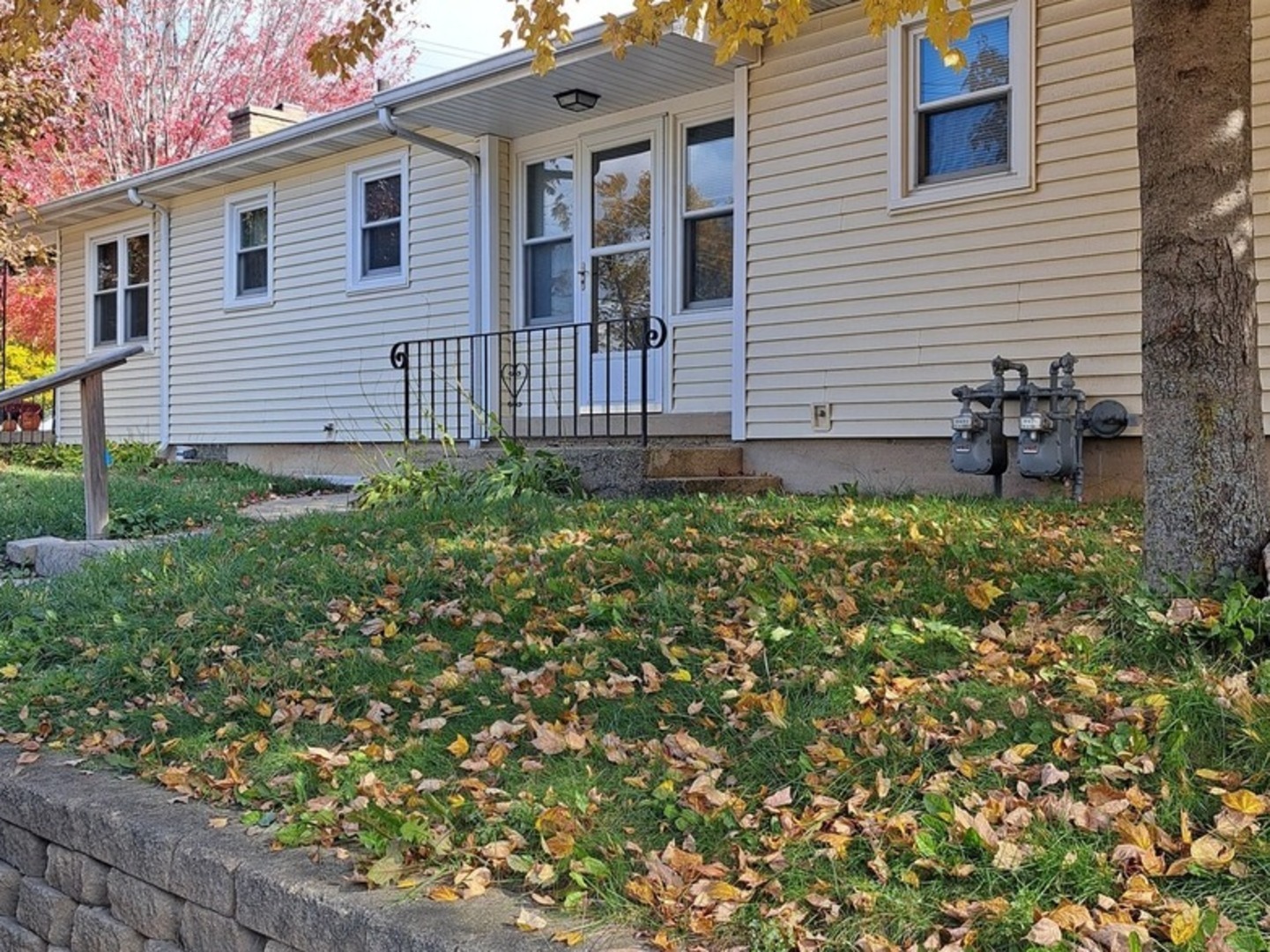 3711 Waukegan Road #3, McHenry, IL 60050