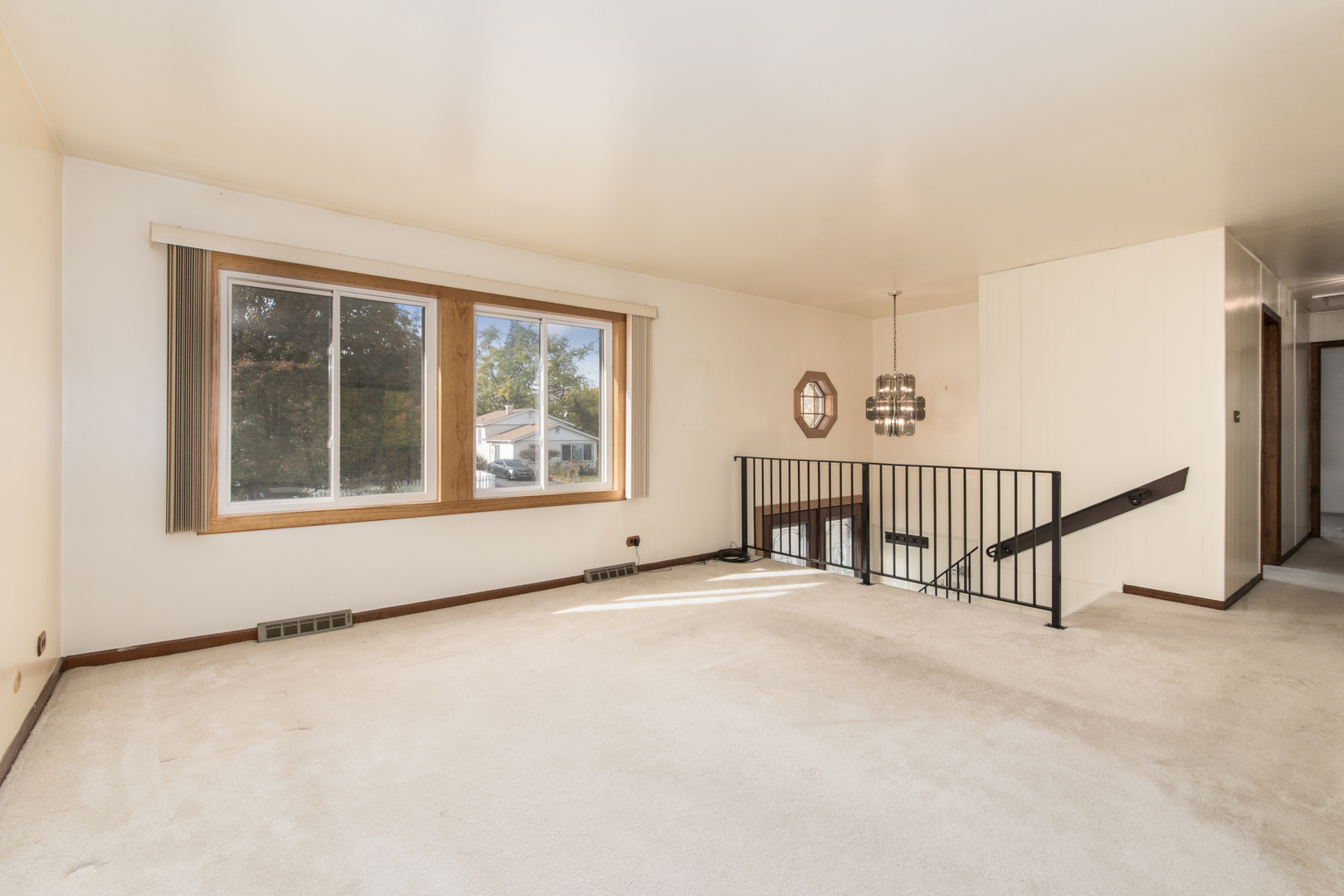 721 S Oak Street, West Chicago, IL 60185