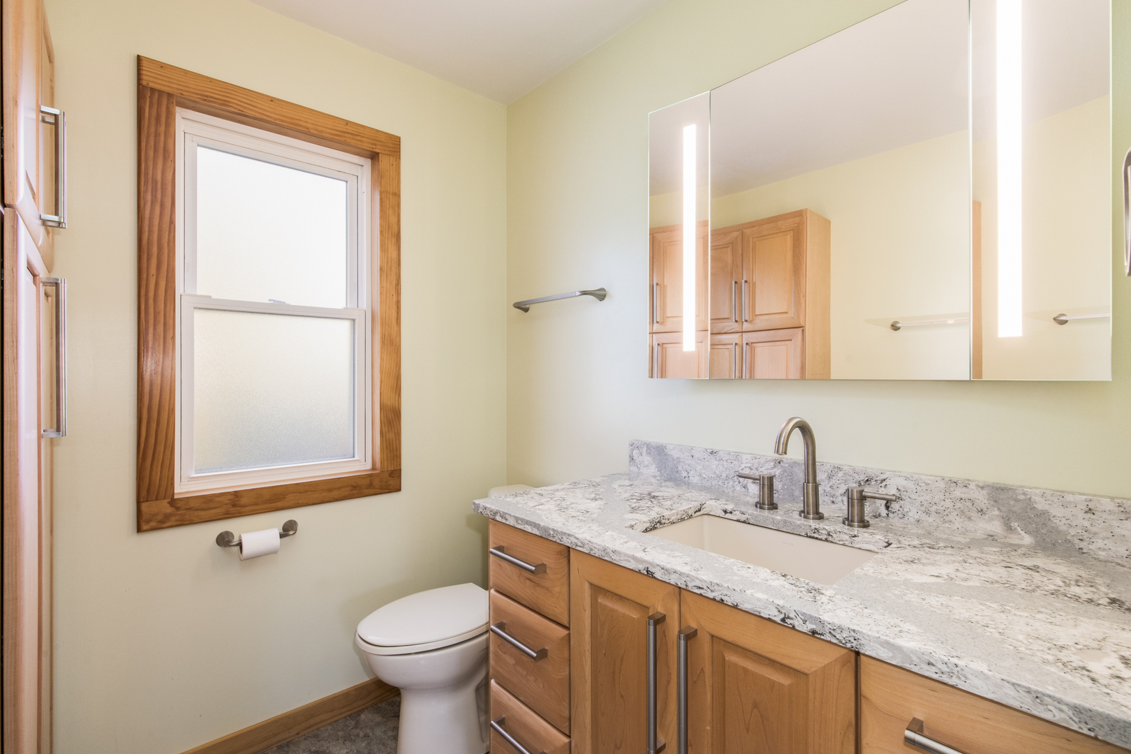 721 S Oak Street, West Chicago, IL 60185