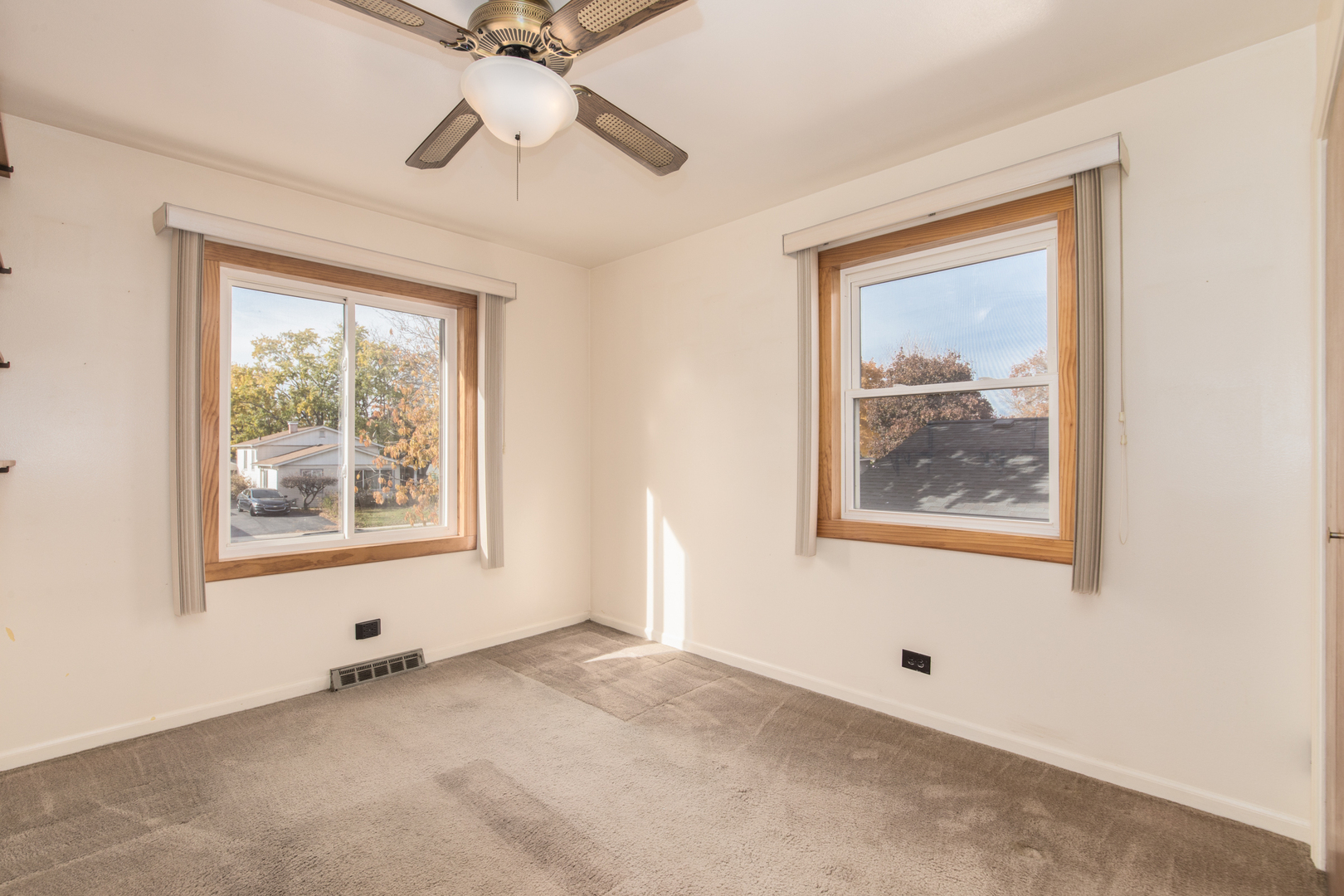 721 S Oak Street, West Chicago, IL 60185