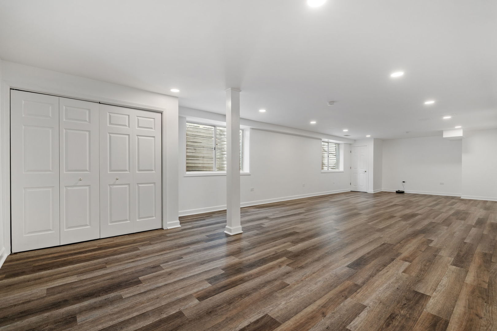 55 Chesterfield Court, Burr Ridge, IL 60522