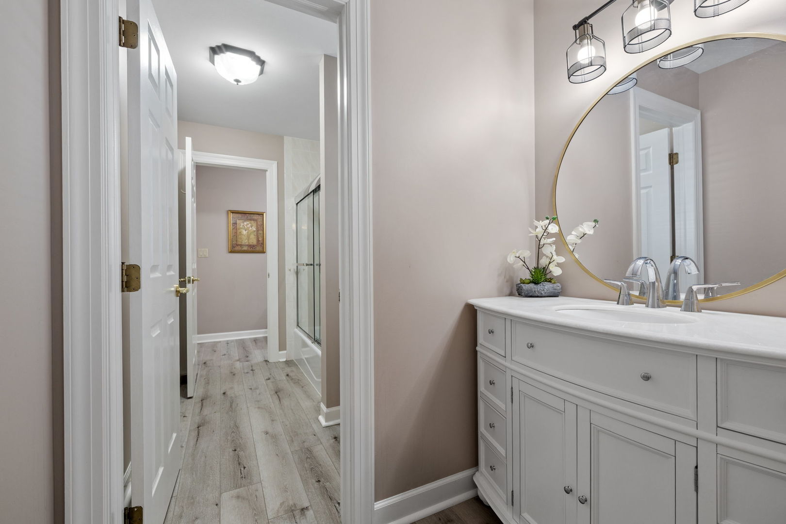 55 Chesterfield Court, Burr Ridge, IL 60522