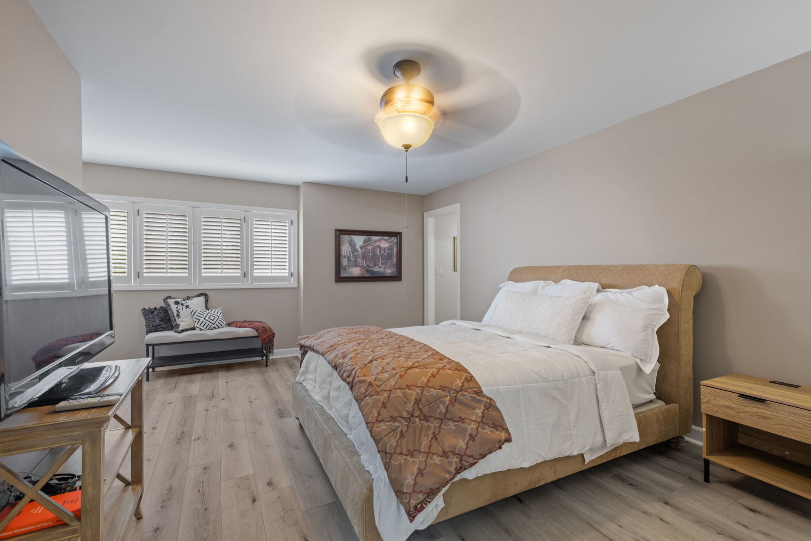 55 Chesterfield Court, Burr Ridge, IL 60522