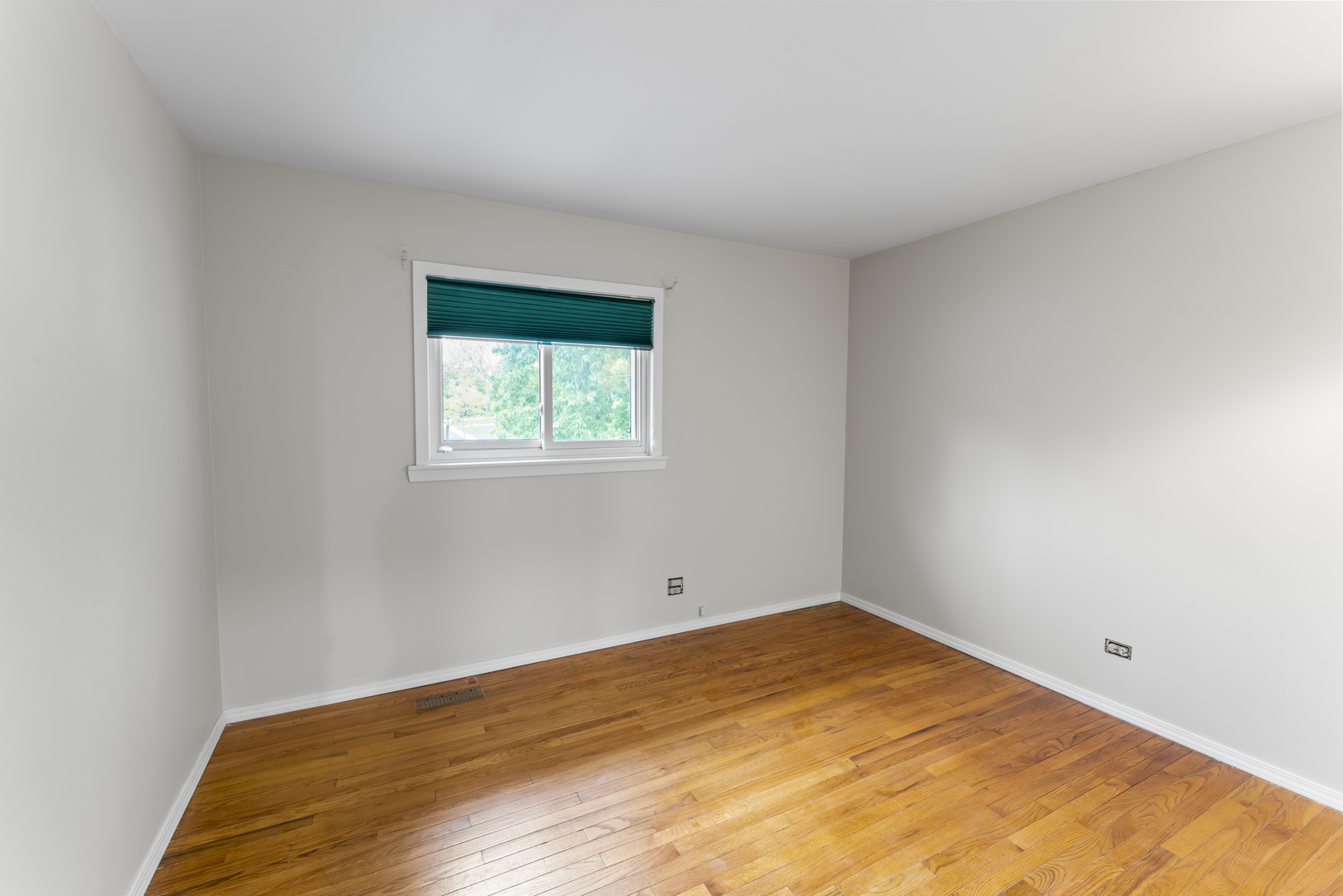 1027 Duxbury Lane, Schaumburg, IL 60193